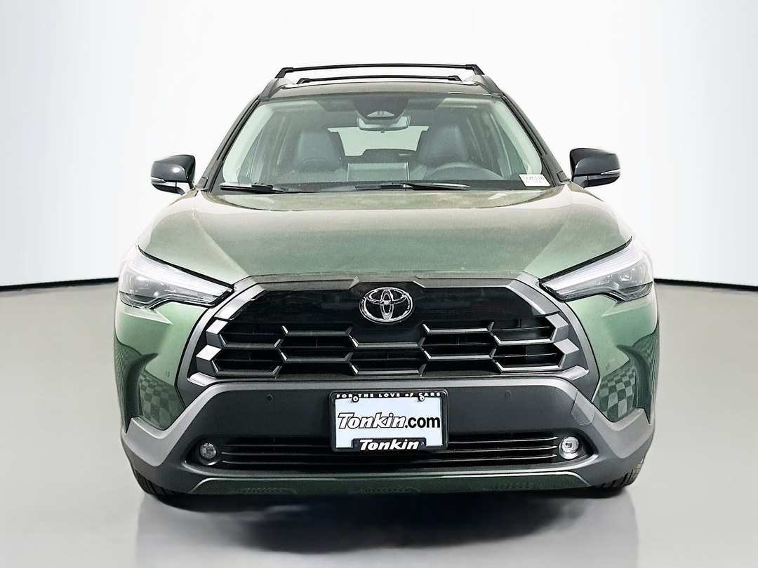2026 Toyota Corolla Cross XLE - Image 2