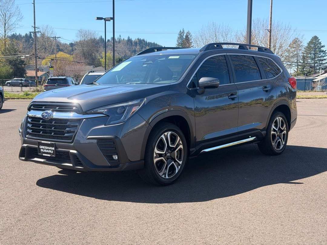 2023 Subaru Ascent Limited - Image 3