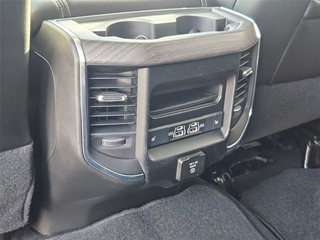 2026 Ram 2500 Laramie - Image 28