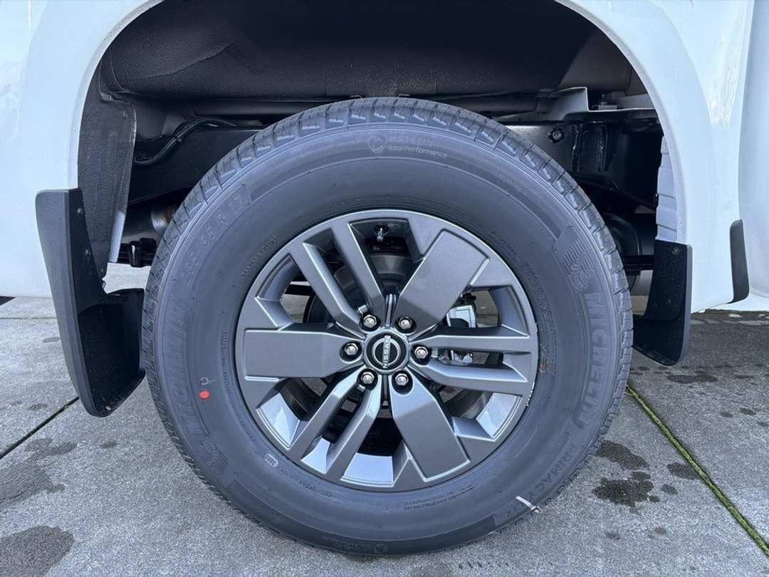 2026 Nissan Frontier SV - Image 9