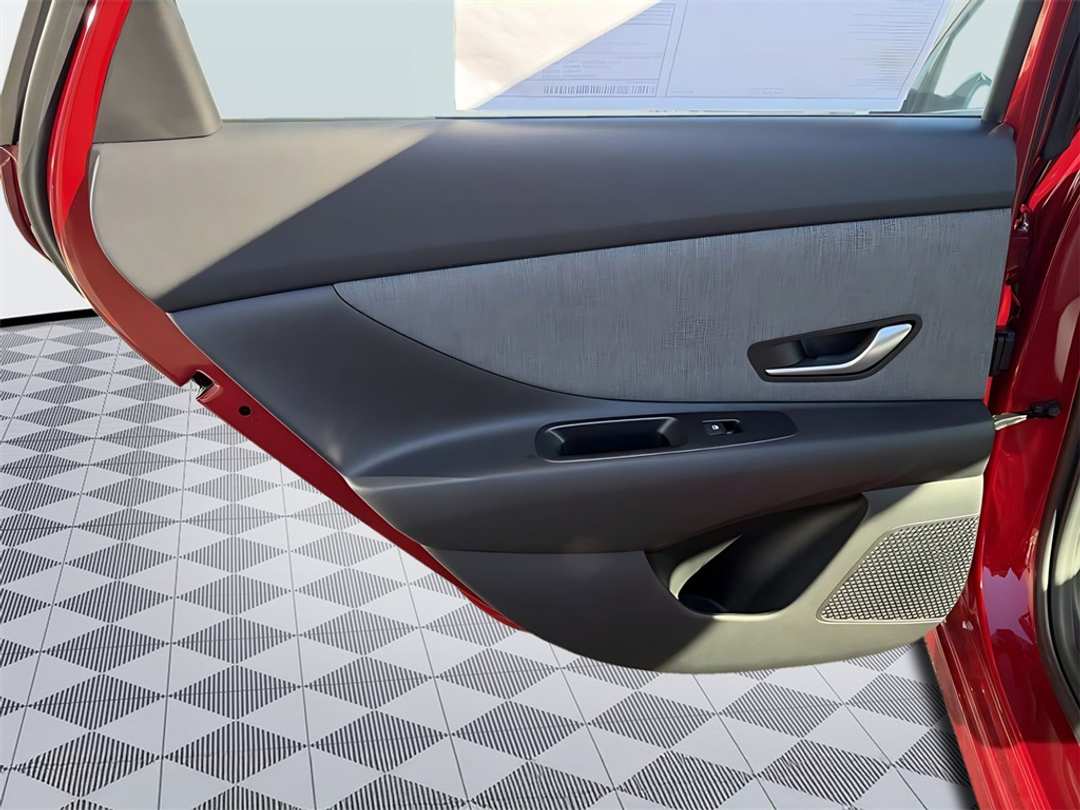 2026 Hyundai Elantra Limited - Image 30