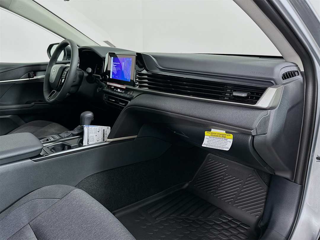 2026 Toyota Camry LE - Image 29