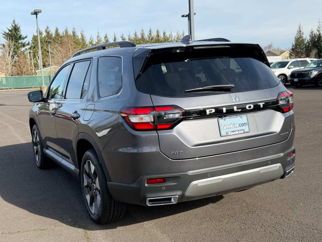 2026 Honda Pilot Touring - Image 6
