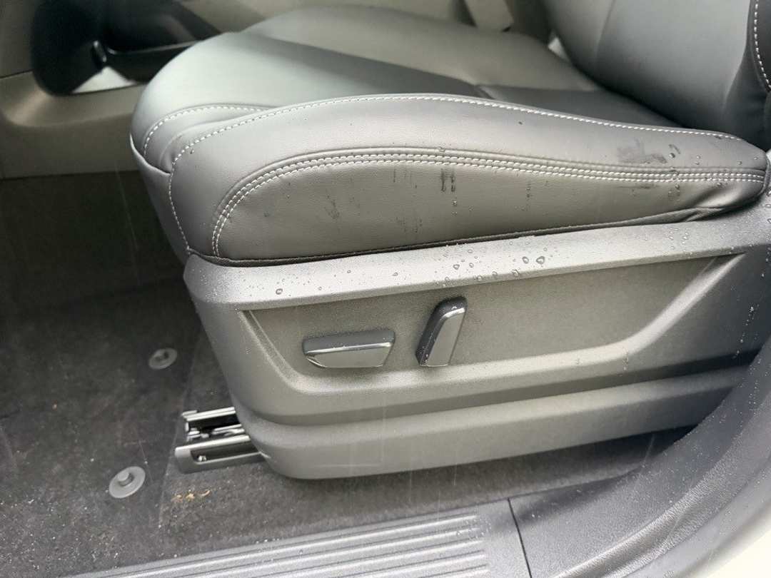 2026 Nissan Armada SV - Image 13