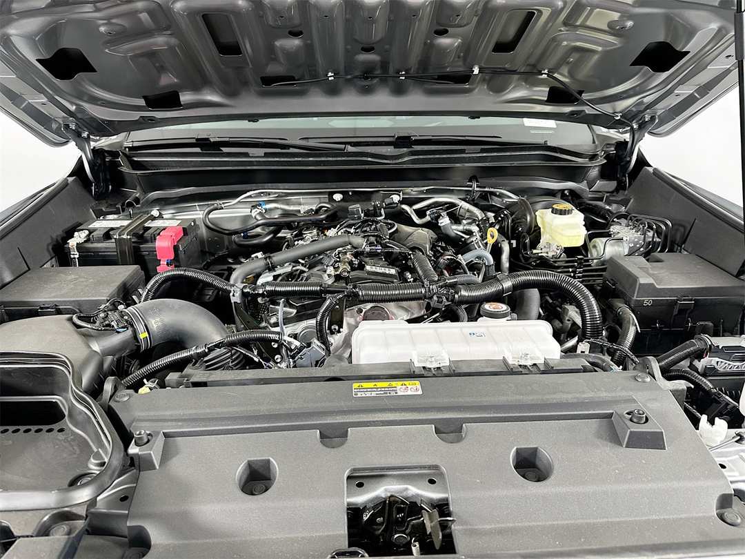 2025 Toyota Tacoma SR5 - Image 28