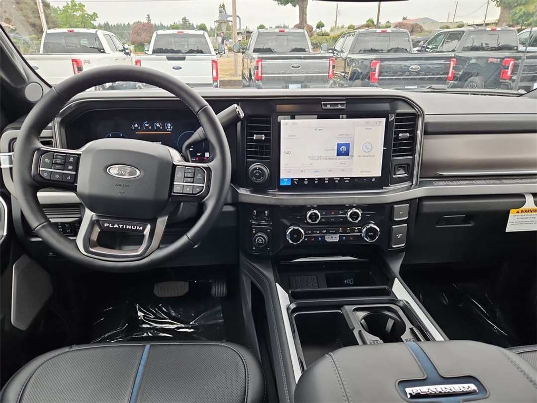 2026 Ford F-250Sd Platinum - Image 24
