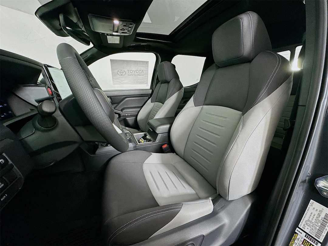 2025 Toyota Tacoma TRD Off Road - Image 22