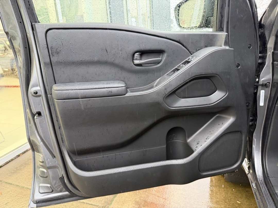 2026 Nissan Frontier S - Image 11