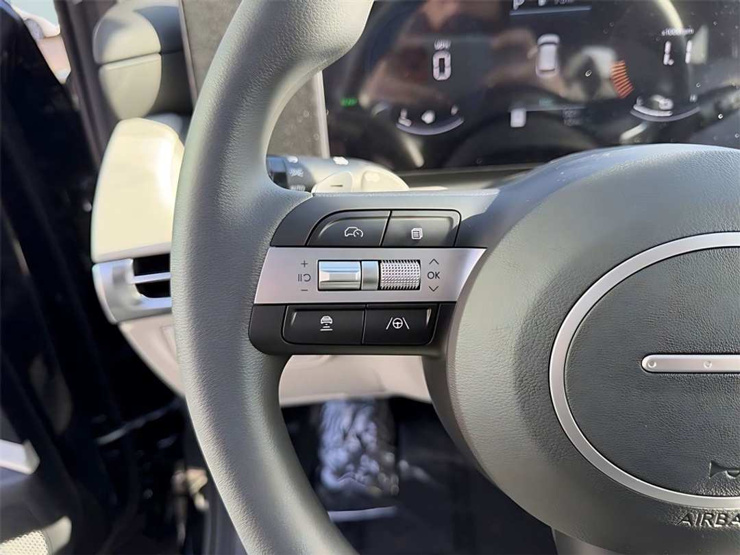 2026 Hyundai Tucson SEL - Image 16