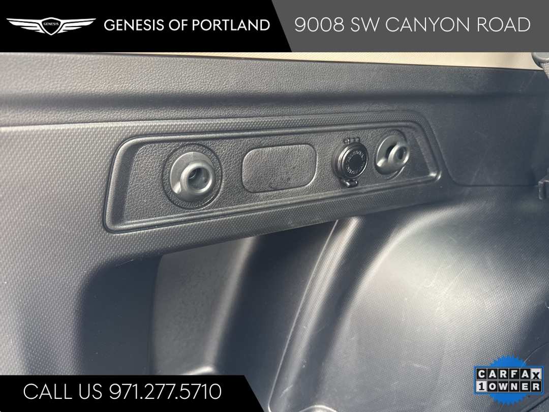 2022 Subaru Forester Premium - Image 15