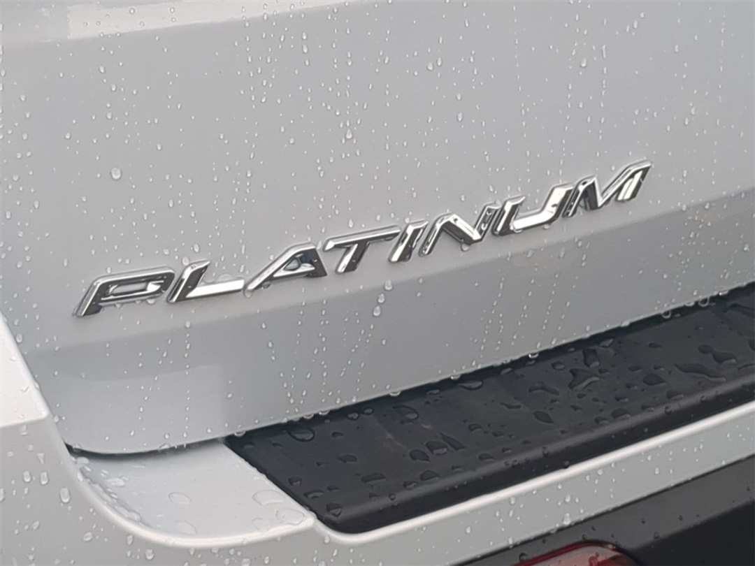 2026 Ford Explorer Platinum - Image 29