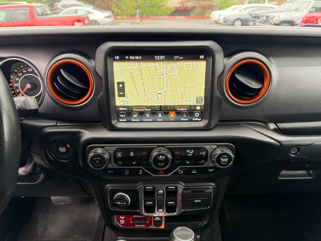 2023 Jeep Gladiator Mojave - Image 20