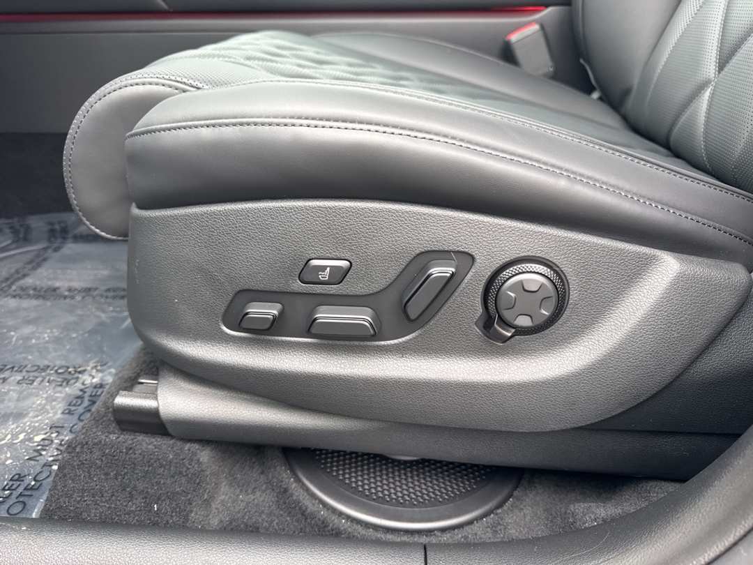 2026 Genesis Gv80 3.5T Prestige - Image 17