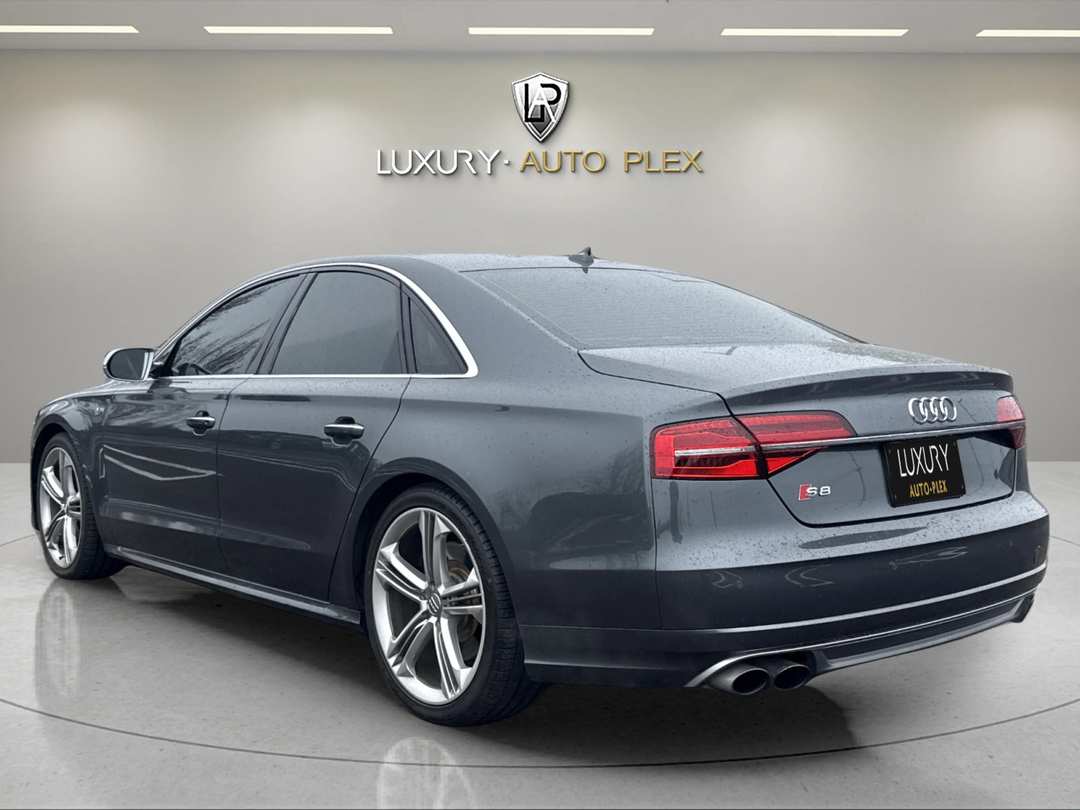 2015 Audi S8 ONLY 62,000 LOW MILES SHARP - Image 3