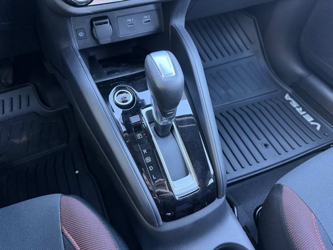 2025 Nissan Versa 1.6 SR - Image 23