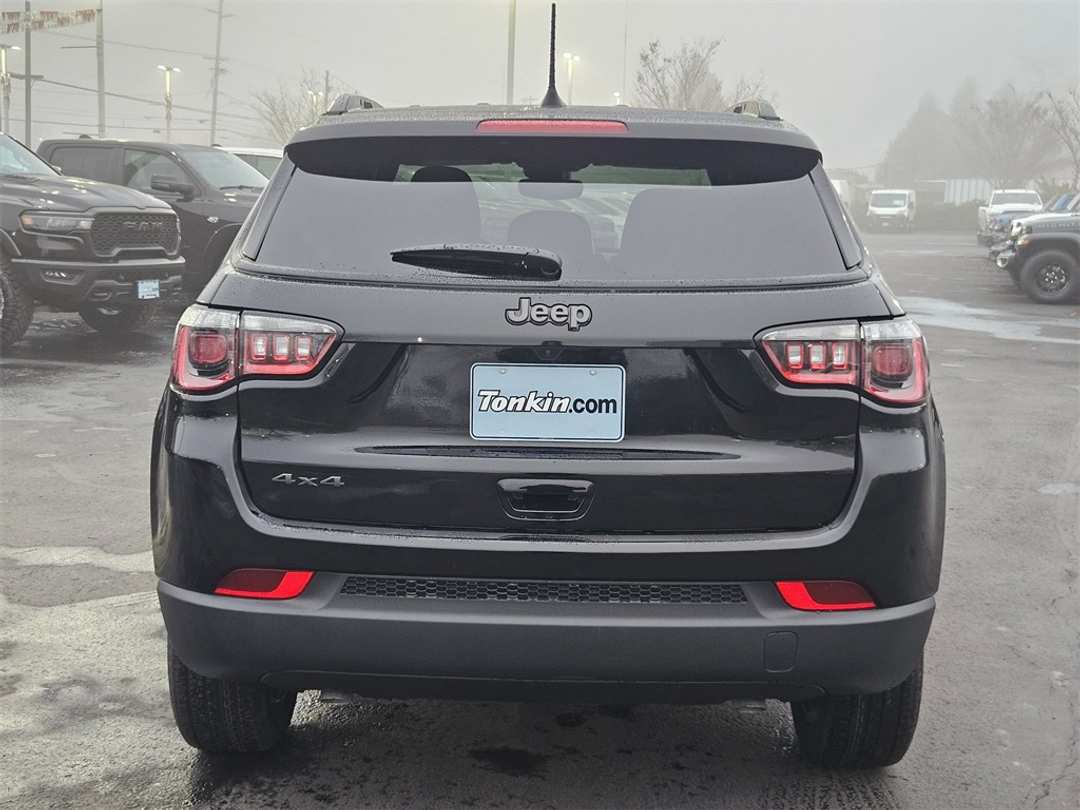 2026 Jeep Compass Latitude - Image 5