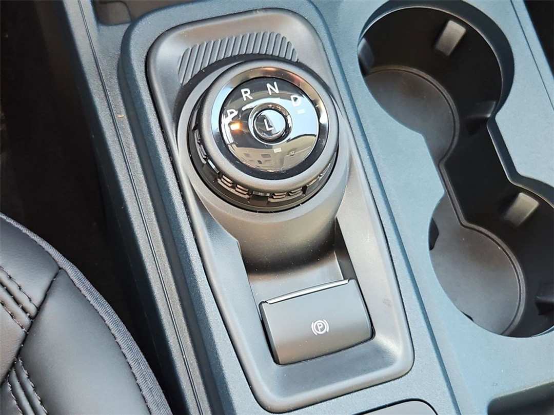 2025 Ford Maverick Lariat - Image 17