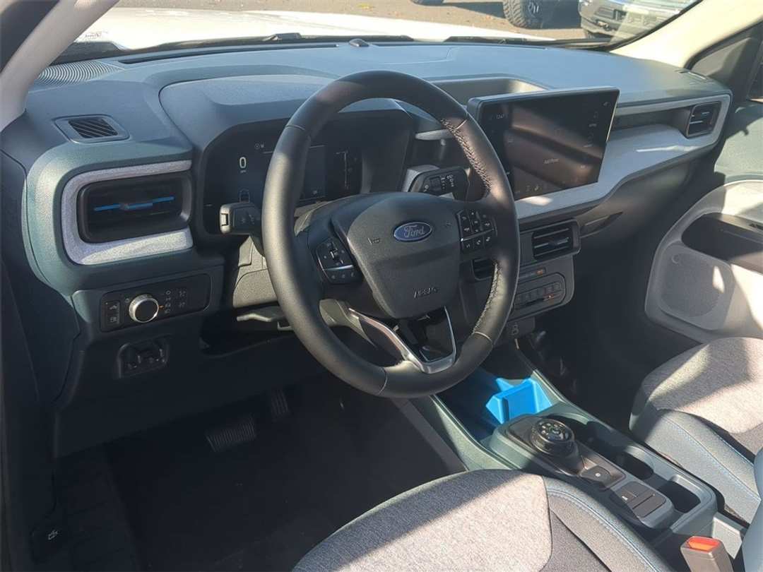 2025 Ford Maverick XLT - Image 12