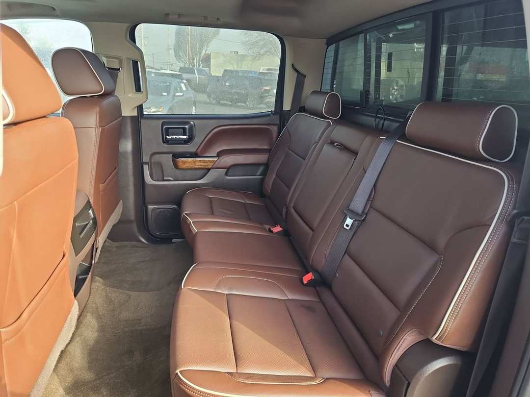 2017 Chevrolet Silverado 1500 High Country - Image 23