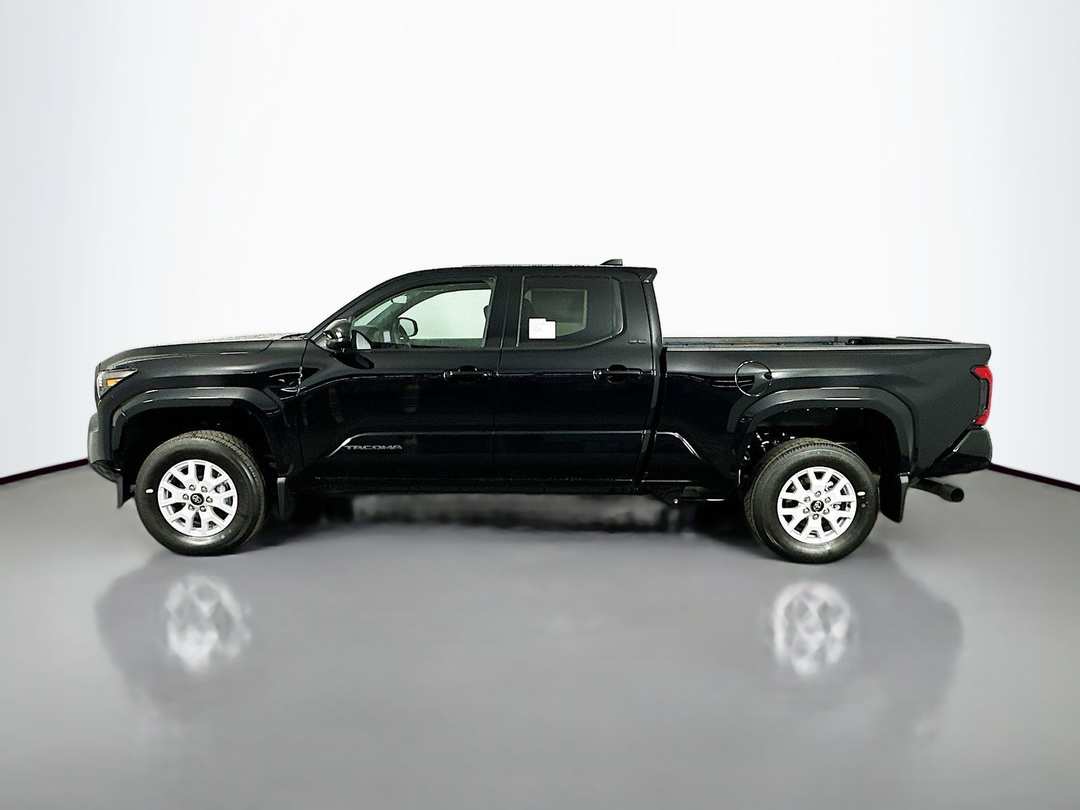 2026 Toyota Tacoma SR5 - Image 4