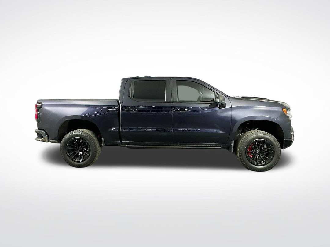 2022 Chevrolet Silverado 1500 LT Trail Boss - Image 9