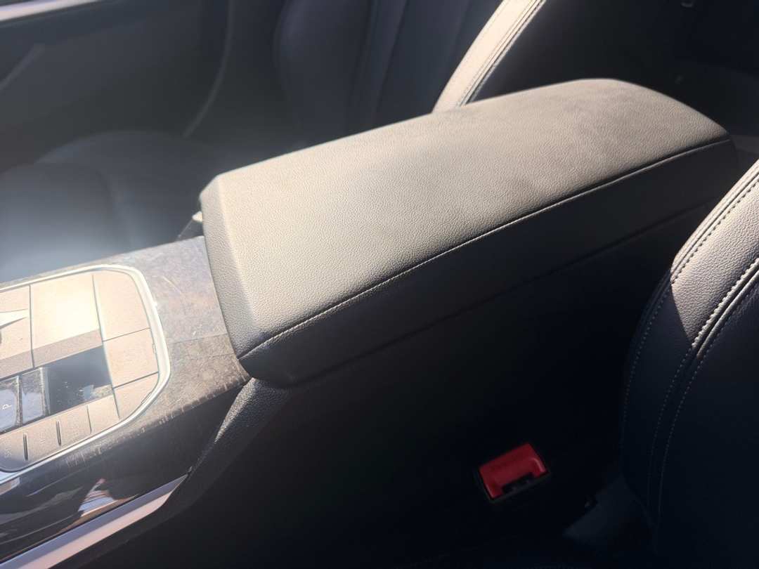 2023 BMW 3 Series 330e xDrive - Image 35