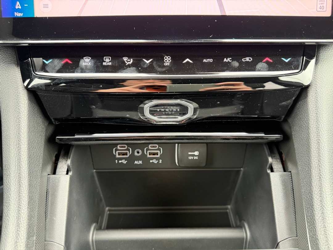 2026 Jeep Grand Cherokee Limited - Image 24