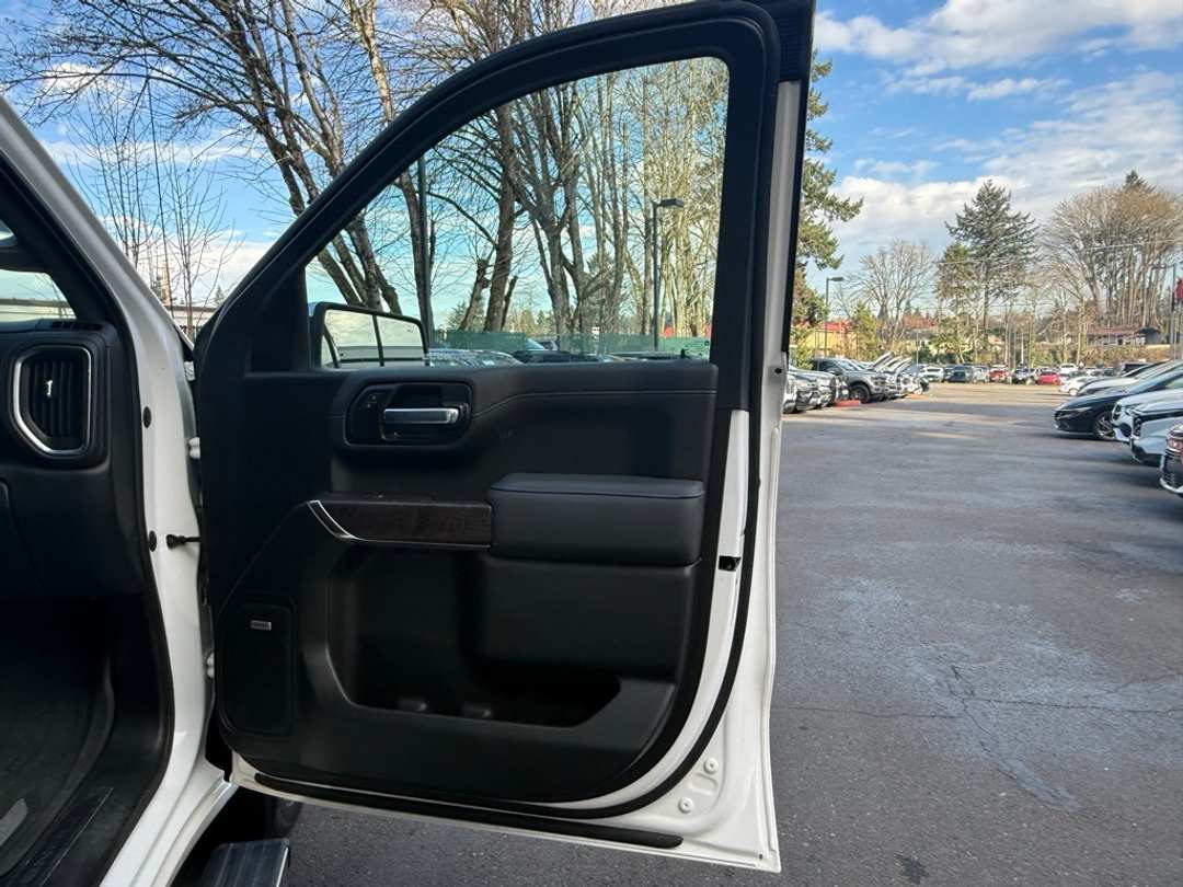 2021 GMC Sierra 1500 Denali - Image 17