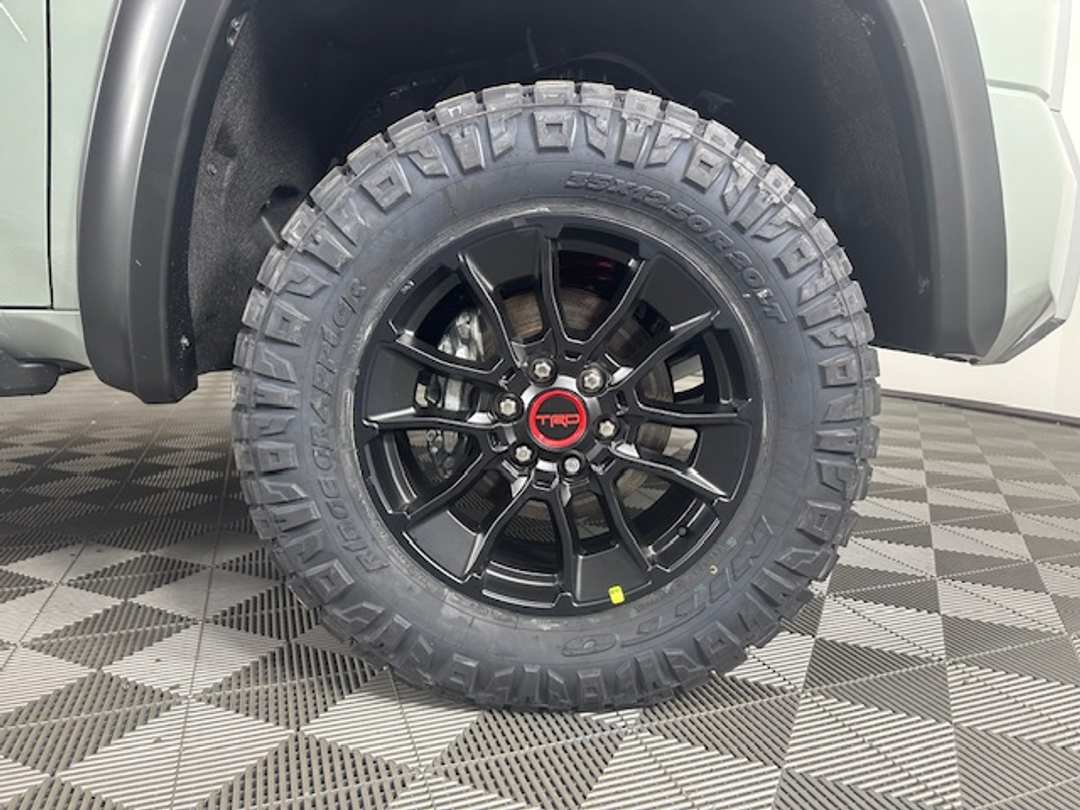 Toyota Tundra - Image 4