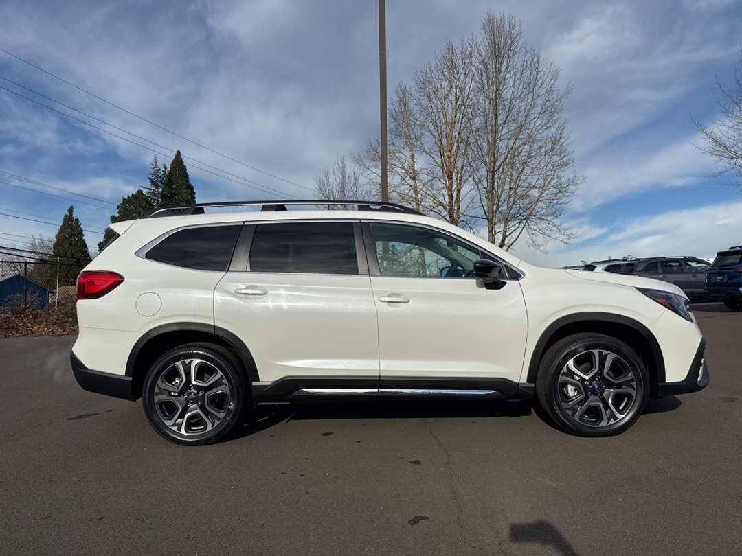 2026 Subaru Ascent Limited - Image 8