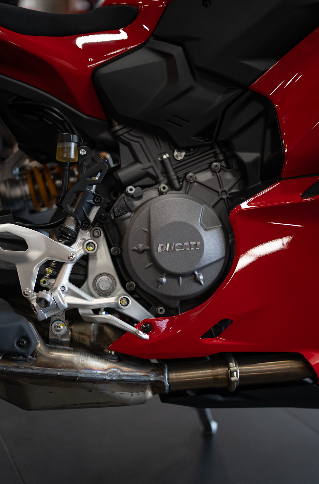 2025 Ducati Panigale V2S - Image 7