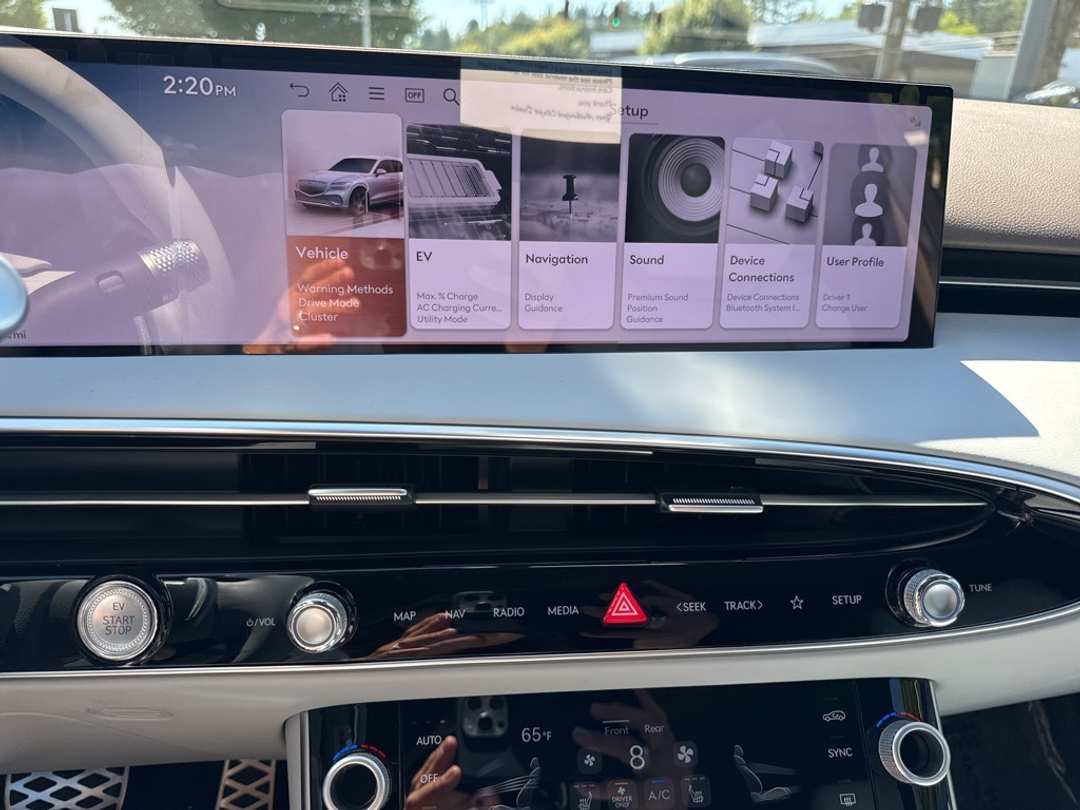 2026 Genesis Electrified Gv70 - Image 24