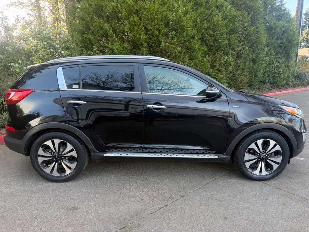 2013 Kia Sportage SX - Image 2