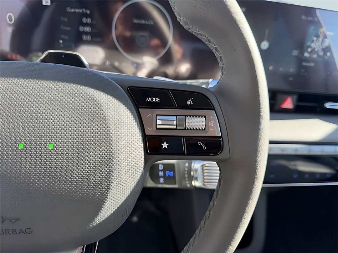 2026 Hyundai Ioniq 5 Limited - Image 18