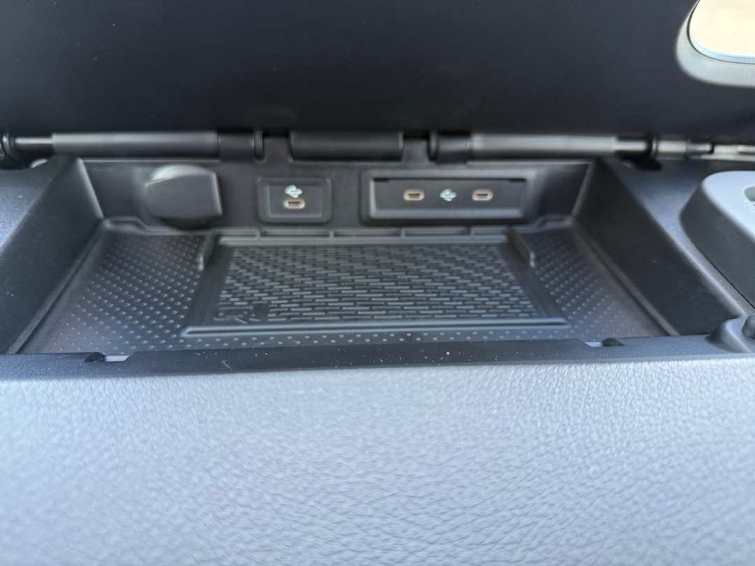 2025 Mercedes-Benz Sprinter 2500 Cargo 144 WB - Image 33