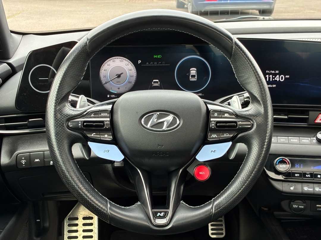 2023 Hyundai Elantra N Base - Image 11