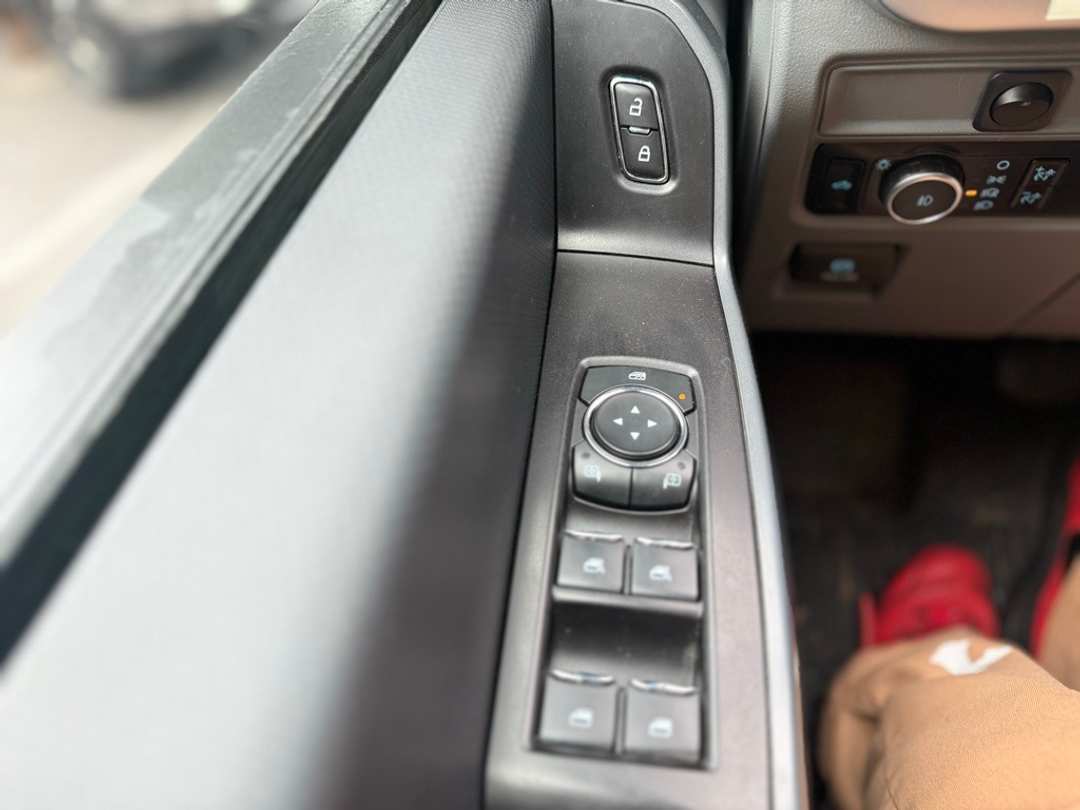 2023 Ford F-150 XLT - Image 26