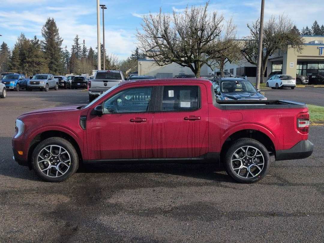 2026 Ford Maverick Lariat - Image 2