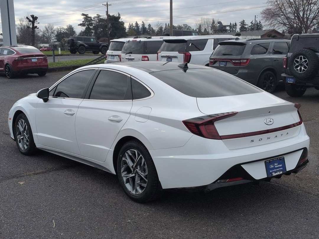 2022 Hyundai Sonata SEL - Image 3