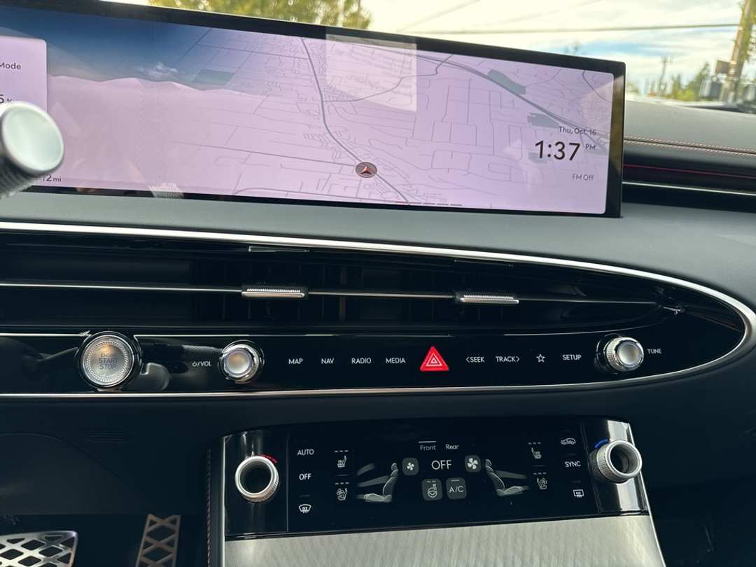 2026 Genesis Gv70 2.5T Sport Prestige - Image 24