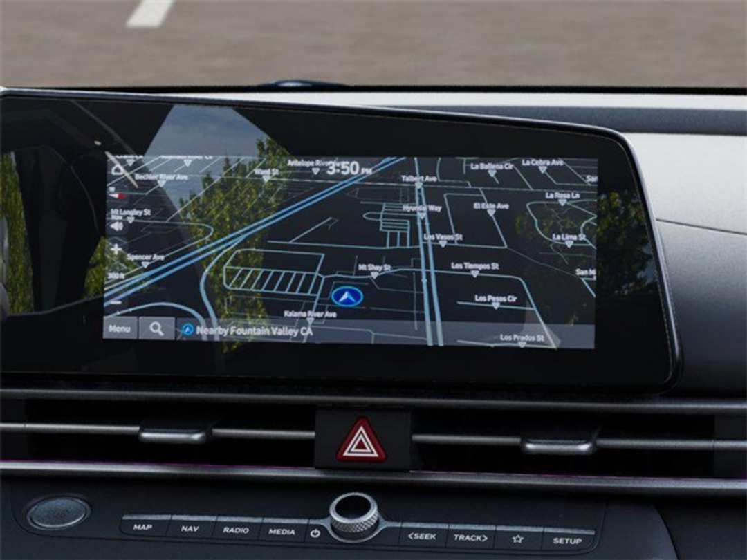 2026 Hyundai Elantra Limited - Image 13