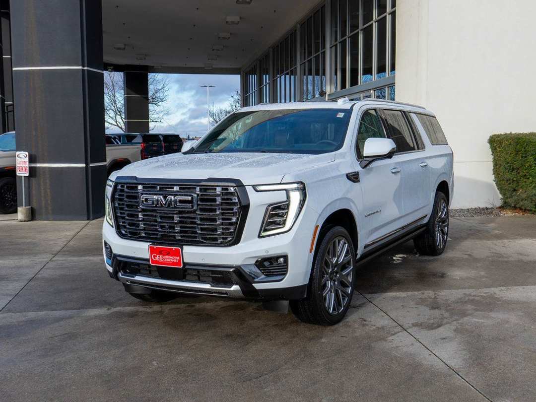 2026 GMC Yukon Xl Denali Ultimate - Image 3