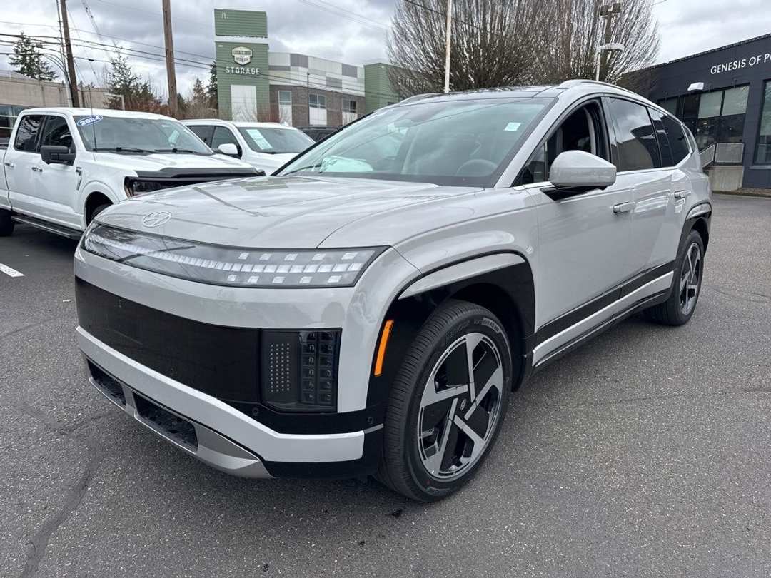 2026 Hyundai Ioniq 9 Performance Limited - Image 3