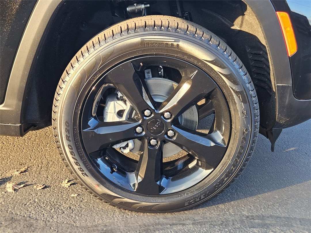 2025 Jeep Grand Cherokee Limited - Image 39