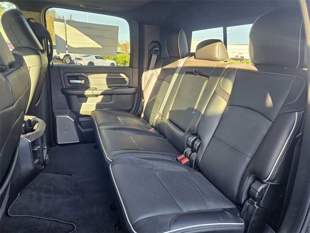 2026 Ram 2500 Laramie - Image 30