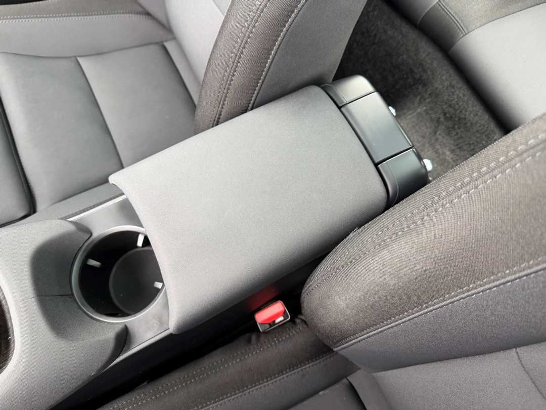 2022 Polestar 2 Long Range Dual Motor - Image 29