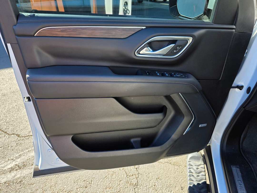 2023 Chevrolet Tahoe Z71 - Image 10