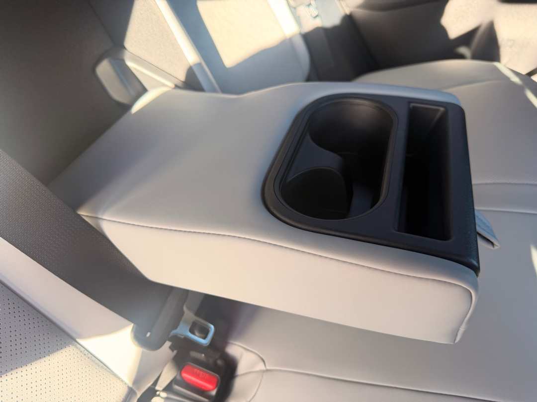 2026 Subaru Solterra Premium - Image 24