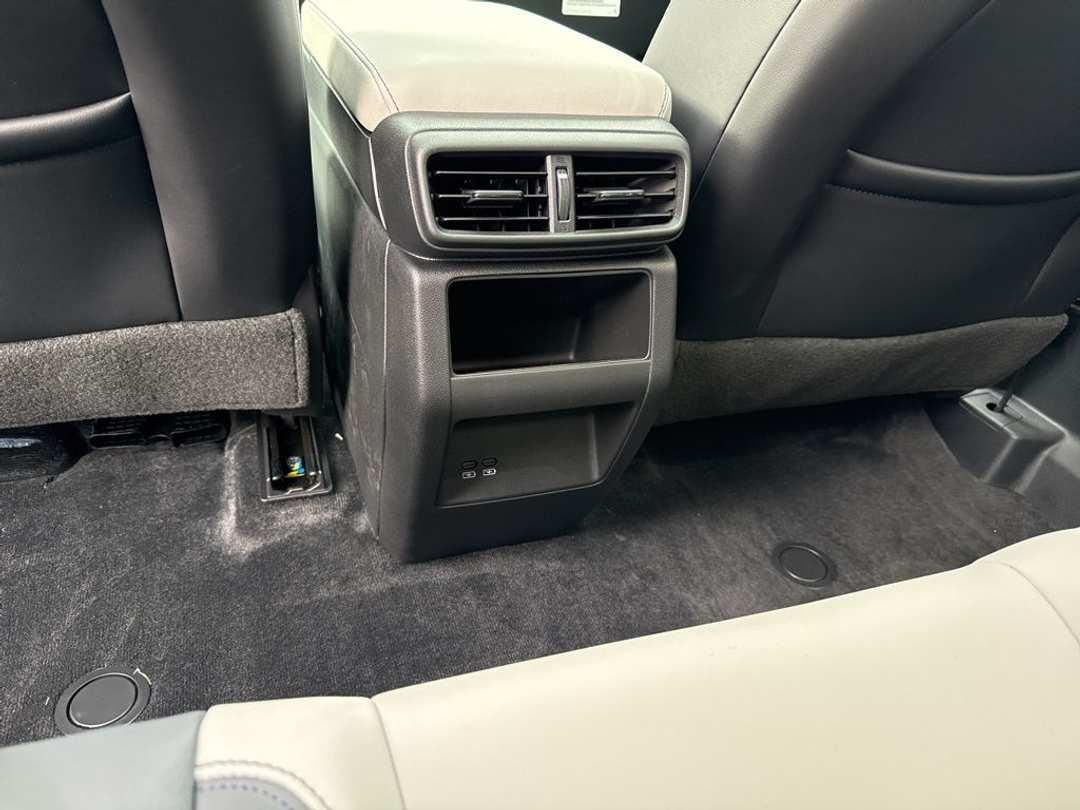 2025 Honda Prologue Touring - Image 17