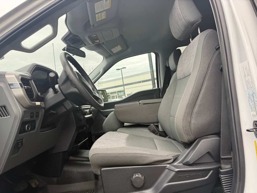 2023 Ford F-150 XLT - Image 27